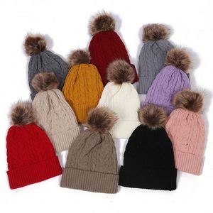 Bonnets en laine tricotée pour homme et <span class=keywords><strong>femme</strong></span>, chauds pour l'hiver, avec <span class=keywords><strong>pompon</strong></span> en fourrure, possibilité d'ajouter un logo personnalisé - Product Image 1
