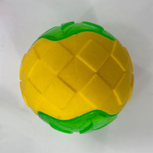 Yüksek kaliteli köpük Tpr + Tpr malzemesi interaktif tedavi oyuncak köpek topu çiğnemek oyuncak ışık ile - Product Image 5
