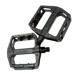 Pédales de VTT Wellgo en alliage d'aluminium, antidérapantes, roulements étanches, axe en chromoly, noires - Product Image 1