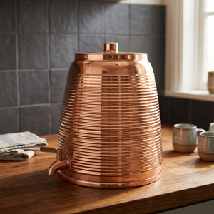Distributeur d'eau en cuivre avec design côtelé et robinet pour usage domestique - Product Image 4