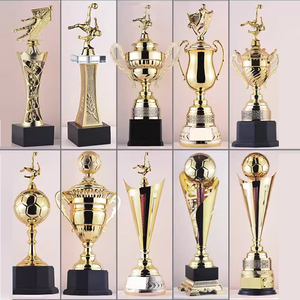 Trofeo di Cristallo a Forma di Stella di Alta Qualità, Premi in Metallo Personalizzabili con Logo, Trofei e Medaglie per Competizioni - Product Image 4
