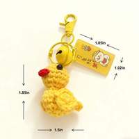 Porte-clés animaux au crochet faits main, poupées de dessin animé tricotées mignonnes pour sacs, jouets artisanaux pour enfants, cadeau idéal pour adolescents, canard au crochet