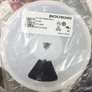 Bourns 0.5A ฟิวส์ตั้งค่าใหม่ PPTC 15V 1812พื้นผิวภูเขา - Product Image 1