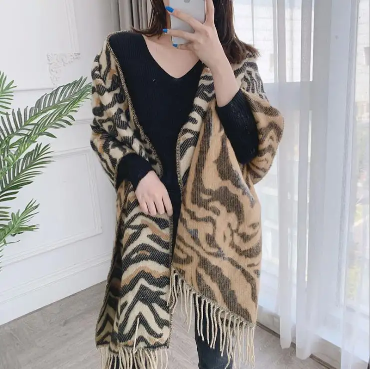 Promoción Compras online spanish promocionales, tigre raya bufanda.alibaba.com