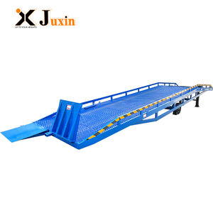 <span class=keywords><strong>Rampe</strong></span> <span class=keywords><strong>de</strong></span> conteneur pour chariot élévateur avec pieds <span class=keywords><strong>de</strong></span> <span class=keywords><strong>support</strong></span> réglables <span class=keywords><strong>de</strong></span> 6, 8, 10 et 15 tonnes - Product Image 2