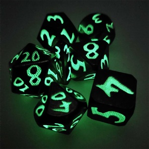 Ensemble de dés en métal Avenger <span class=keywords><strong>à</strong></span> fonte géante phosphorescente, MOQ 10, pour les fans de jeux de rôle et de société DND, écologique et durable - Product Image 6