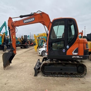 Doosan DX75LC-9C Excavateur d'occasion de haute qualité de 7.5 tonnes Heures basses Marque japonaise Homologation CE EPA Haute qualité Moteur Pompe Core Gearbox - Product Image 1