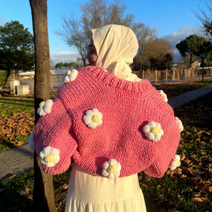 Pink Hand Knitted Puff Sleeve Sweater With Daisy Flowers Crew Neck Women's Autumn Pullover Sweet Style Thick Acrylic Knitwear - Product Image 1