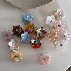 กิ๊บติดผมอะซิเตทประดับดอกไม้เล็กๆ ขนาด 2.5 ซม. สีสันสดใส น่ารัก สไตล์ซัมเมอร์ - Product Image 1