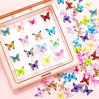 50 pièces de breloques papillon d'été pour nail art, décorations colorées en résine, accessoires de manucure transparents en forme de papillon