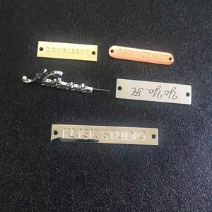 도매 공장 금속 이름 태그 배지 명찰 아연 합금 문자 라벨 번호 의류 로고 상표