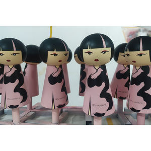 Sculpture décorative d'<span class=keywords><strong>art</strong></span> créatif moderne en résine pour centre commercial, marque personnalisée, pour l'extérieur, cosmétique, professionnelle - Product Image 4