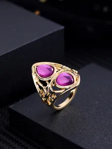 Jewelry European Vintage Double Hollowed Out Gong Yanfeng Pattern Cat's Eye Water Drop Lady Ring