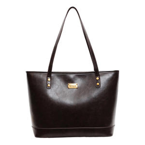 Sac fourre-tout en cuir vintage marron foncé avec embellissements en métal sac à main à bandoulière de style minimaliste pour femmes - Product Image 3