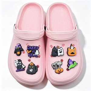 Décorations de chaussures en PVC souple pour Halloween, accessoires de décoration DIY pour pantoufles, breloques pour chaussures en forme de chat noir, citrouille, fantôme, en vrac - Product Image 3
