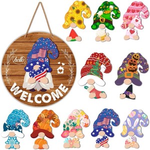 Plaque de porte interchangeable moderne en MDF avec gnome de jardin pour toutes les saisons, décoration de vacances - Product Image 1