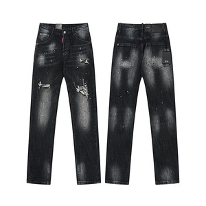 Jeans Casuales de Mezclilla para Hombre, de Corte Slim, Desgastados, con Parches, de Talle Medio, Estilo Italiano de Alta Calidad, Marca DSQUARED - Product Image 4