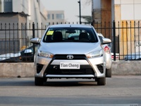 TCCH TOYOTA VITZ 2014 Б/У Автомобиль 1.3L LHD Бензиновый Дешевый подержанный автомобиль Оптом Небольшой пробег Без ДТП