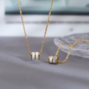 สร้อยคอผู้หญิง ดีไซน์เปลือกหอย ชุบทอง 18k สแตนเลสกันน้ำ ไม่หมอง พร้อมโลโก้สั่งทำพิเศษจากโรงงาน - Product Image 1