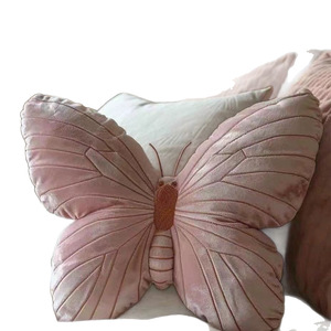 Almohada de Mariposa Femenina, Linda y Original, Estilo Ins, Cojín de Algodón PP, Rosa Suave - Product Image 4