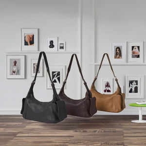 Nouveau Sac à Main Femme Vintage en Cuir Huilé, Sac Bandoulière Postier de Niche, Texture Premium, Grande Capacité avec Fermeture Éclair - Product Image 2