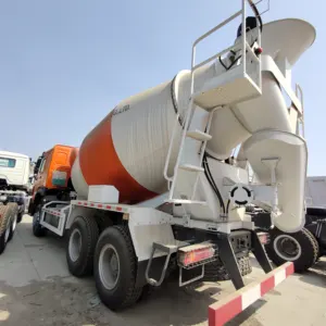 HOWO Mixer Truck thương mại euro5 Sino Truck Mixer 8 mét khối tự tải Mini bê tông Quá Cảnh xe tải trộn
