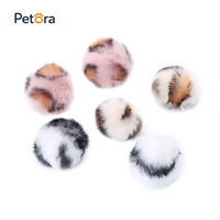 Petora Fournitures pour animaux de compagnie Vente en gros Balle à mâcher interactive apaisante en peluche à imprimé léopard avec herbe à chat pour chaton