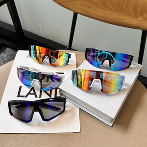 KEINXS Lunettes de Cyclisme Lunettes de Vélo pour Hommes Femmes Protection UV Vélo Lunettes Polarisées Lunettes de Sport pour Course Softball Baseball