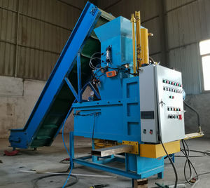 1kgから30kgの木材削りくず/おがくず包装機、エンジンをコアコンポーネントとして搭載、5kg、10kg、20kg、25kgのオプションあり - Product Image 4