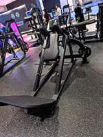 Machine à squats linéaires à 35 degrés à charge libre pour salle de sport commerciale, équipement d'entraînement de force des quadriceps et du bas du corps