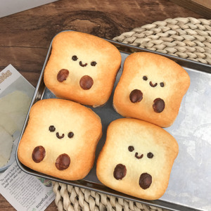 ของเล่นบีบคลายเครียดรูปขนมปังปิ้งจำลอง เนื้อนุ่มคล้ายดินเหนียว ให้ความรู้สึกเหมือนครีม  Taba Squishy Tpr - Product Image 6