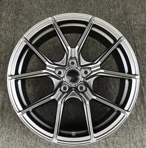 レースホイールPCD5x114.3ホイールはリムに適合vipホイールサイズ18x8、車両アクセサリーライン付き