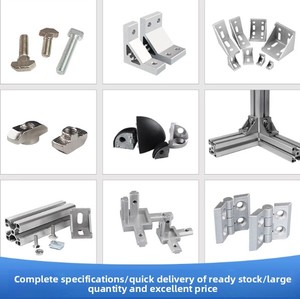 Profilés en aluminium non allié personnalisés de haute qualité Carré PP <span class=keywords><strong>PVC</strong></span> ABS Joint en caoutchouc Bande de couverture extrudée Qualité de fente en T standard - Product Image 6