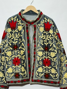 Kadın Kadife Blazer Mandarin Yaka El İşlemeli Çiçek Desenli Uzun Kollu Sonbahar Stili Ceket - Product Image 3