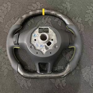 Volant sport en cuir et fibre de carbone pour VW Golf 5 MK6/MK7/MK8 Jetta Passat B8 Polo pour GTI Amarok V6 <span class=keywords><strong>T6</strong></span> Variant - Product Image 6