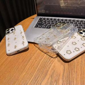 เคสโทรศัพท์ที่เหมาะสำหรับ iPhone 17 Pro Max, เรซิ่นกลิตเตอร์, โบว์ทองเรียบง่ายและรูปหัวใจ, เคสโทรศัพท์กันกระแทกแบบนุ่ม - Product Image 5