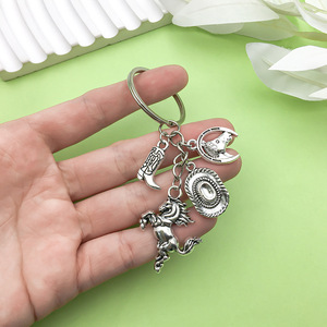 Llavero de vaquero occidental de plata antigua con colgante de caballo de aleación de zinc para accesorios de llaves de coche, regalo ER555 - Product Image 2