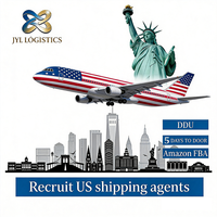 Agent d'expédition, suivi des envois, service international DHL, transport aérien vers les États-Unis, aéroport de Los Angeles, entreposage