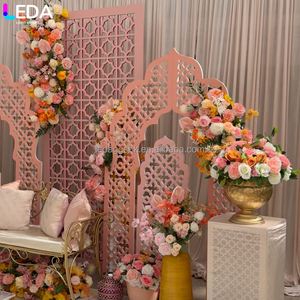 ฉากหลังอะคริลิคสีชมพูทันสมัยสำหรับงานปาร์ตี้ LEDA ตกแต่งงานอินเดีย ซุ้มโค้งปลายแหลมสำหรับงานแต่งงาน - Product Image 4