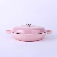 Vente en gros : Cocotte en fonte émaillée de 30 cm, couleur personnalisable, avec double poignée, casserole peu profonde, compatible four, gaz et induction