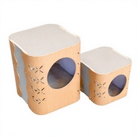 Maison pour chat en bois de luxe avec entrée cintrée, structure en bois massif, coussin intérieur moelleux, nid semi-fermé pour chambre à coucher de chat