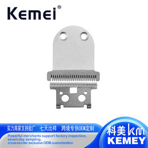 Tijeras de peluquería profesionales de acero inoxidable con hoja afilada y mango largo para diestros, para uso en adultos y mascotas, impermeables. - Product Image 4