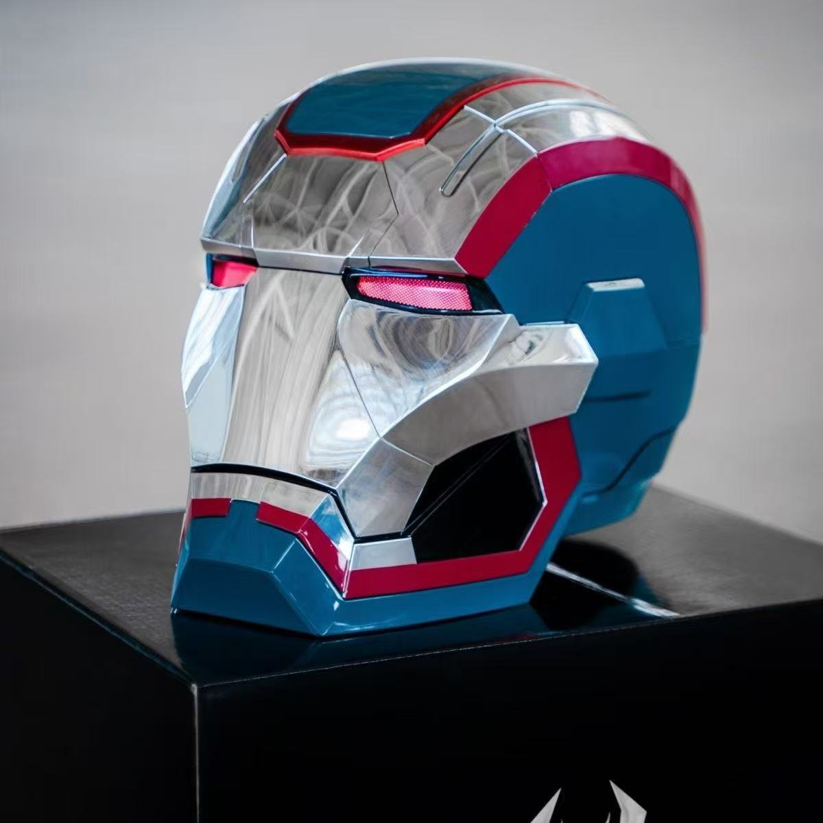 Steel silver helmet-one-click open with lights-deluxe gift box