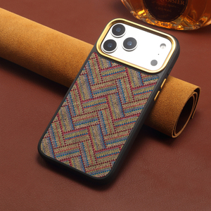 โรงงาน OEM/ODM รับผลิตเคสโทรศัพท์แบบแม่เหล็กสีพื้นลายทอจากไม้ก๊อก  ใช้งานร่วมกับ Apple Series ได้ - Product Image 6