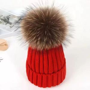 Sombrero de <span class=keywords><strong>invierno</strong></span> para <span class=keywords><strong>mujer</strong></span> con bola de piel, <span class=keywords><strong>Gorro</strong></span> con pompón de piel de mapache Natural grande, <span class=keywords><strong>gorro</strong></span> desmontable con pompón de piel auténtica para <span class=keywords><strong>mujer</strong></span> y niño - Product Image 4