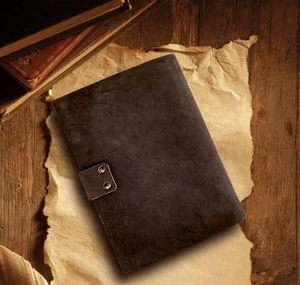 สมุดบันทึกหนังทำมือ กระดาษขอบดิบแบบโบราณ สมุดวาดภาพสำหรับเดินทาง สมุดจดบันทึกแบบเรียบง่ายสำหรับเขียนและวาดภาพ - Product Image 1