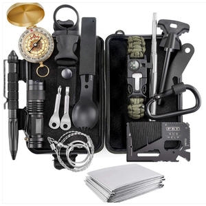 Набор инструментов для экстренных ситуаций SOS Adventure: для кемпинга, самообороны и оказания первой помощи, в удобной сумке для альпинизма - Product Image 2