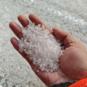Granulés de PVC transparents inodores et écologiques, qualité injection 70 degrés, matériau de protection environnementale UE - Product Image 5