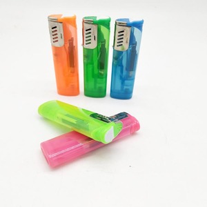 Briquet à gaz coupe-vent classique en plastique DONGYI pour le camping, vente en gros d'usine avec logo personnalisé - Product Image 6