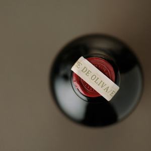 Riciclabile <span class=keywords><strong>bottiglia</strong></span> di <span class=keywords><strong>vetro</strong></span> nero personalizzato con manico 500ml 750ml di <span class=keywords><strong>vetro</strong></span> di selce tonda vino vino olio d'oliva <span class=keywords><strong>bottiglia</strong></span> di <span class=keywords><strong>vetro</strong></span> con sughero - Product Image 3